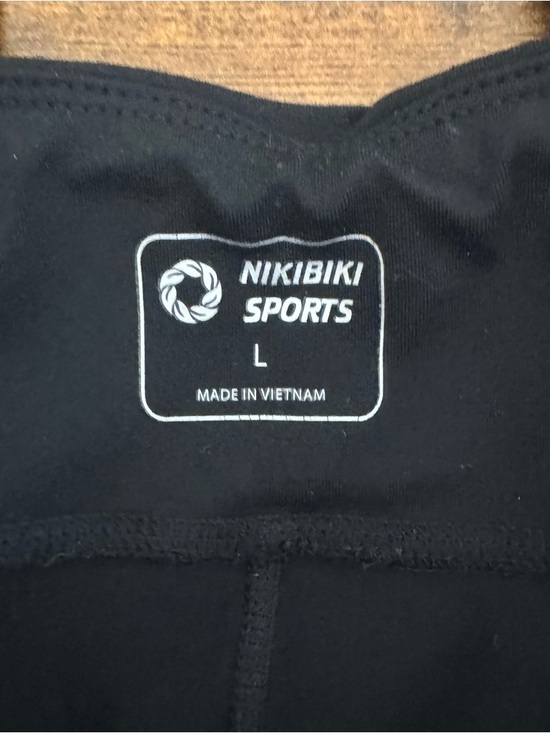 Everyday Black Active Capri Leggings by Nikibiki Sports - Picture 11 of 12